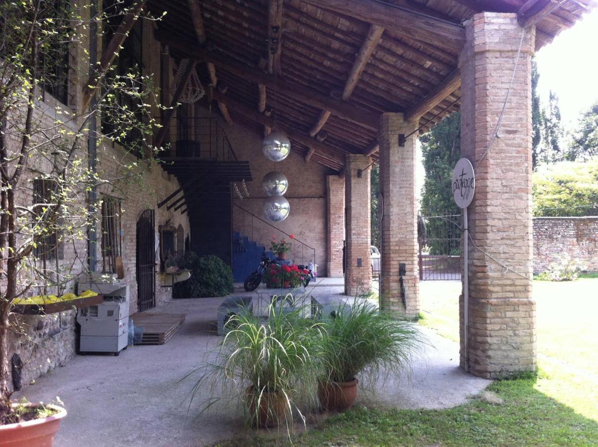 Loft Dellartista. Eclettico, Originale, Unico Apartment Ceresara Bagian luar foto