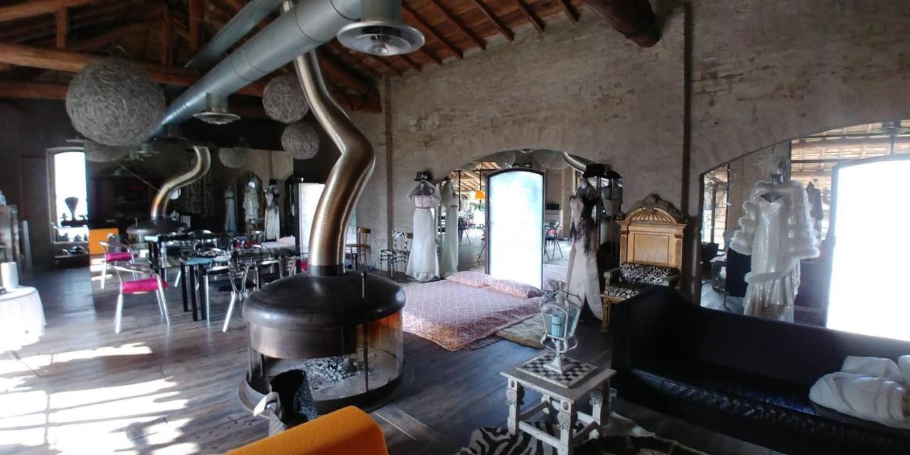 Loft Dellartista. Eclettico, Originale, Unico Apartment Ceresara Bagian luar foto